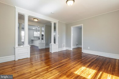 561 Beacon Ave, Paulsboro, NJ 08066 - photo 6