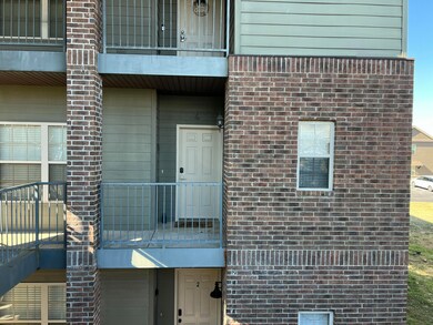 9 Bermuda Dr #4