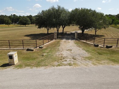 26136 Pine Shadows Dr, Hockley, TX 77447 - photo 2