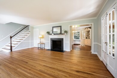 11 Hendrie Ln, Riverside, CT 06878 - photo 2