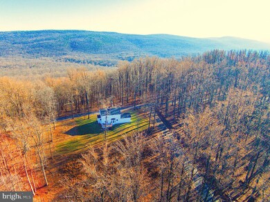 561 Adelaide Cir, Harpers Ferry, WV 25425 - photo 5