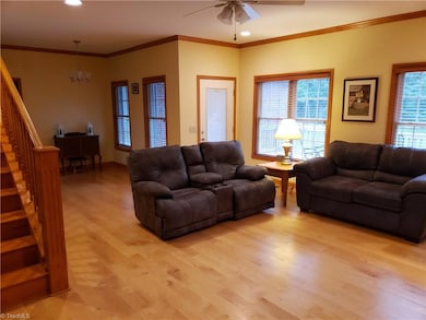 1881 Horse Carriage Ln, Asheboro, NC 27205 - photo 5