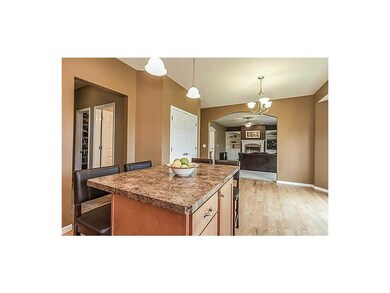 Eat-in Kitchen.
