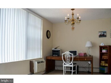 Radnor House unit 1009, Bryn Mawr, PA 19010 - photo 5