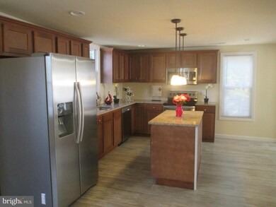 6313 Seat Pleasant Dr, Capitol Heights, MD 20743 - photo 6