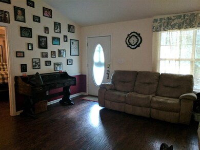 66 Ej Stringer Rd, Crawfordville, FL 32327 - photo 2