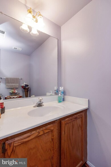 110 Hackley Ct, Purcellville, VA 20132 - photo 6