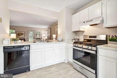 2601 Deer Ridge Dr, Silver Spring, MD 20904 - photo 4