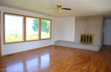 Spacious Living Room