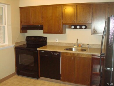 253 Spring St unit B, Bethlehem, PA 18018 - photo 5