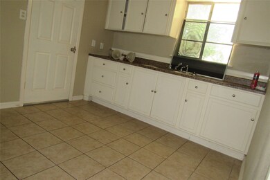 7633 W Knoll St, Houston, TX 77028 - photo 7