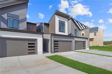 22518 W 93rd St, Lenexa, KS 66227 - photo 2