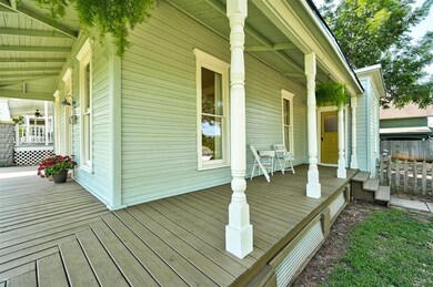 Sit in the shade and enjoy some sweet tea!