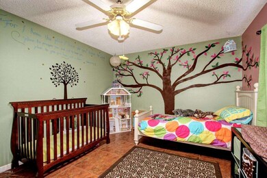 4219 W Echo Ln, Phoenix, AZ 85051 - photo 3