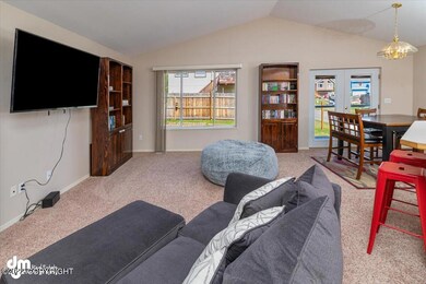 06-Living Room_ETL2445