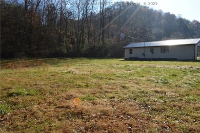158 Scites Ridge Rd, Midkiff, WV 25540 - photo 4