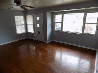 4271 Colby Ave, Columbus, OH 43227 - photo 3