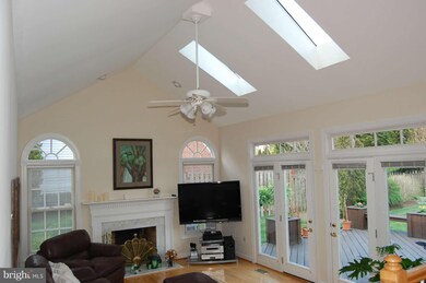 15711 Pissaro Terrace, North Potomac, MD 20878 - photo 6