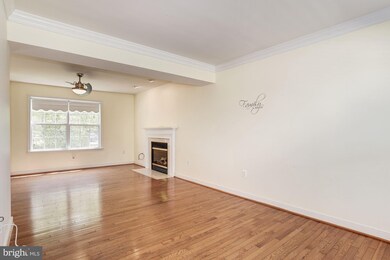 5660 Northton Ct, Woodbridge, VA 22193 - photo 4