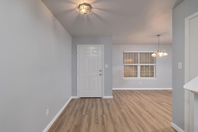 7603 Braun Bend unit 4, San Antonio, TX 78250 - photo 4