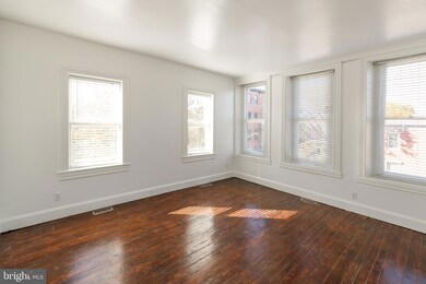 1047 Hollins St unit 2, Baltimore, MD 21223 - photo 7