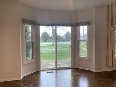 409 Town Place Cir unit 409, Buffalo Grove, IL 60089 - photo 4