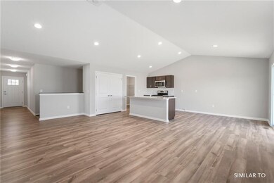 2416 Whispering Ridge Dr, Des Moines, IA 50320 - photo 6