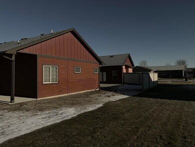 South Side with Patio<|><|>