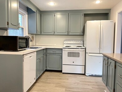 38 Lyndon Rd, Sharon, MA 02067 - photo 5