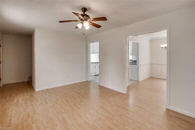 509 W 10th St, Siler City, NC 27344 - photo 3