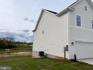 327 Eclipse St, Charles Town, WV 25414 - photo 4