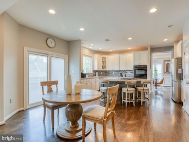 305 E Chincoteague Ct, Purcellville, VA 20132 - photo 5