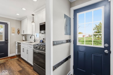 11240 E Mcgregor Rd, Indianapolis, IN 46259 - photo 5