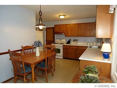 Kitchen Large Eat In Kitchen