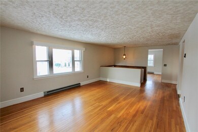 300 Forest Ave, Middletown, RI 02842 - photo 5