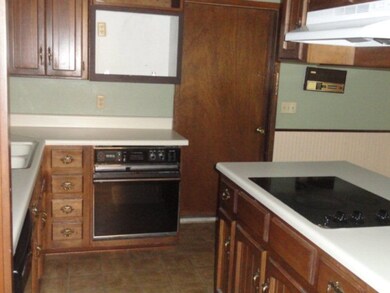 806 Gonzales Dr, Dothan, AL 36305 - photo 3