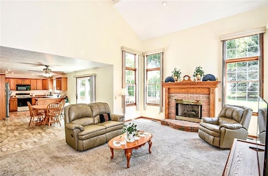 1540 Cornerstone St SW, Hartville, OH 44632 - Grea