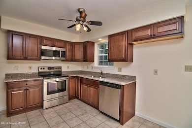 1304 Brian Ln, Effort, PA 18330 - photo 2