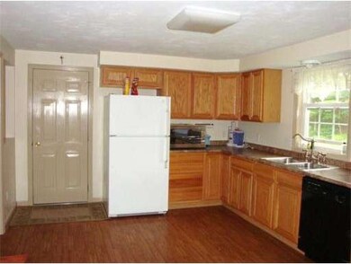 47 Old Howarth Rd, Oxford, MA 01540 - photo 2