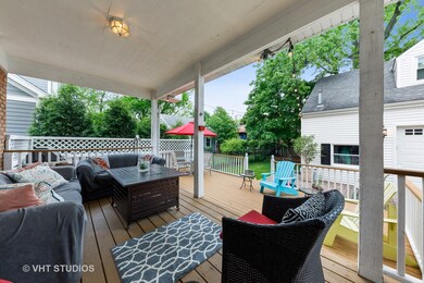 554 S Berkley Ave, Elmhurst, IL 60126 - photo 6