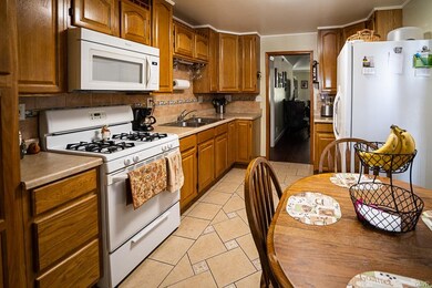 1411 E 8th St, Bethlehem, PA 18015 - photo 2