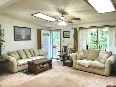 47 Pine Rd, Charlton, MA 01507 - photo 3