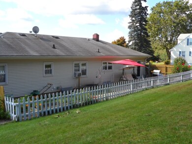 170 E Main St, West Brookfield, MA 01585 - photo 3