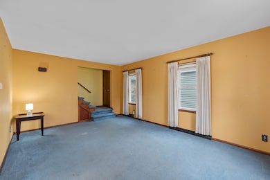 724 Mac Arthur Dr, Beaver Dam, WI 53916 - photo 2