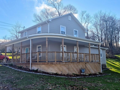 116 Red Star Hill Rd unit 116, Oak Hill, WV 25901 - photo 2