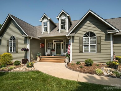 141 Foster Estate Dr, Asheville, NC 28806 - photo 3