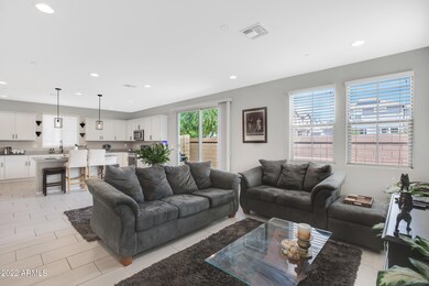 257 N 56th Pl-8