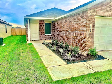 10818 Red Orchid Dr, Houston, TX 77016 - photo 2