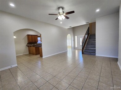 1401 International St, Edinburg, TX 78539 - photo 2