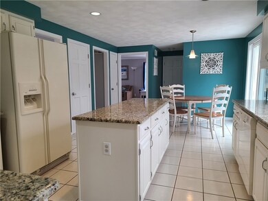 Kitchen - fully appliances with fresh paint and re